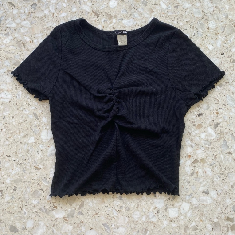 NEVER BEEN WORN Black Lettuce-Sleeve Cropped Top